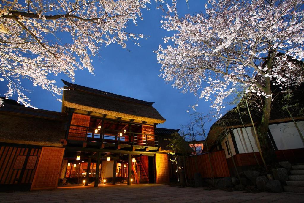 Hotel Yutorian à Kawaba Extérieur photo